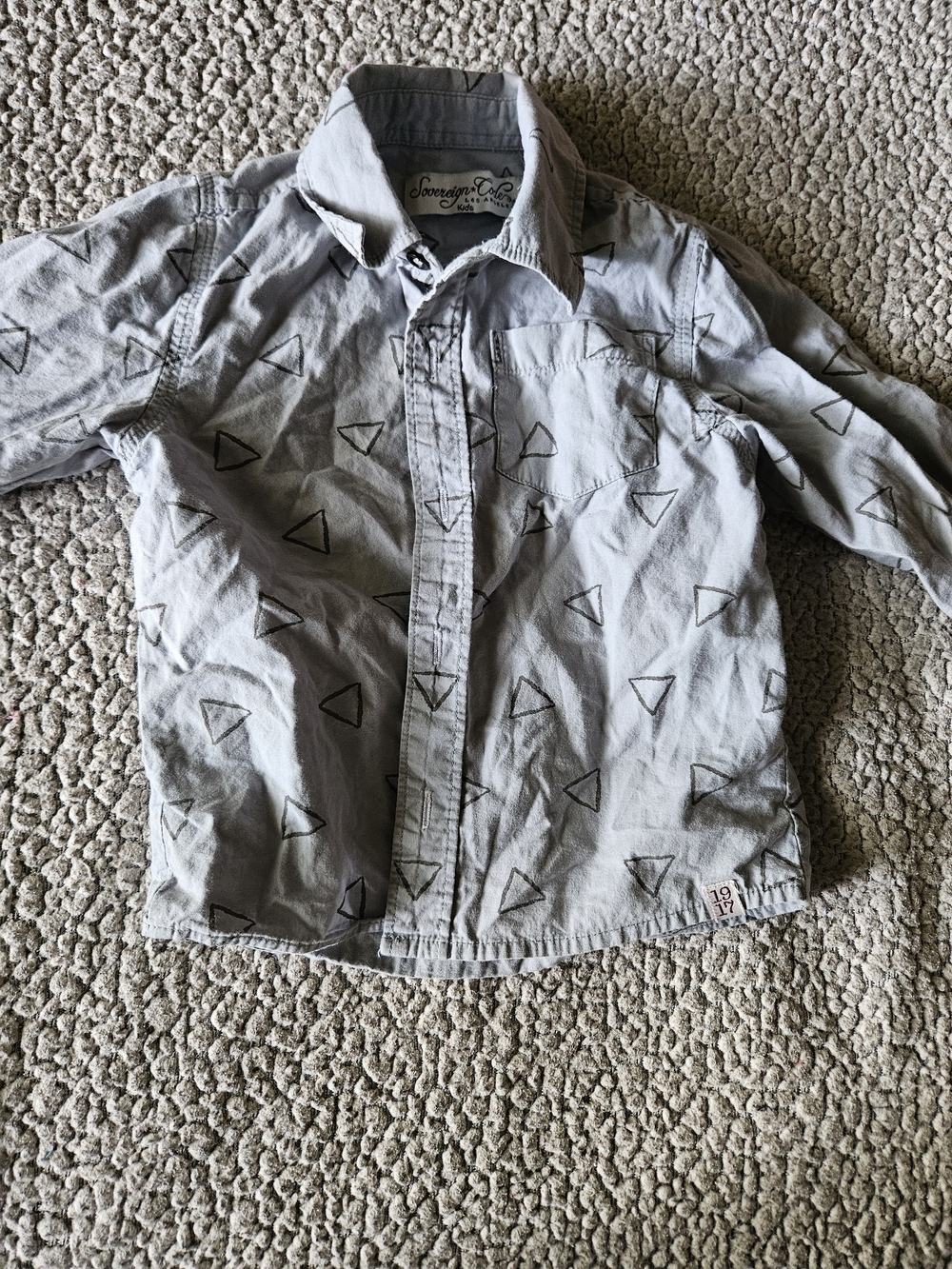 Sovereign Code Blue Shirt With Gray Triangle-Print Casual Button-Down Shirt